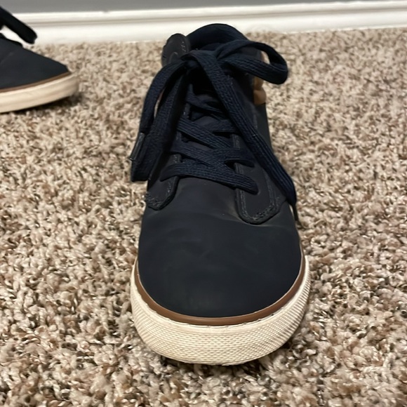 Men’s Size 5 from The children’s place. - Picture 4 of 4